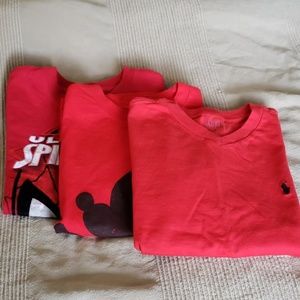 Lot of 3 boys red T-shirts